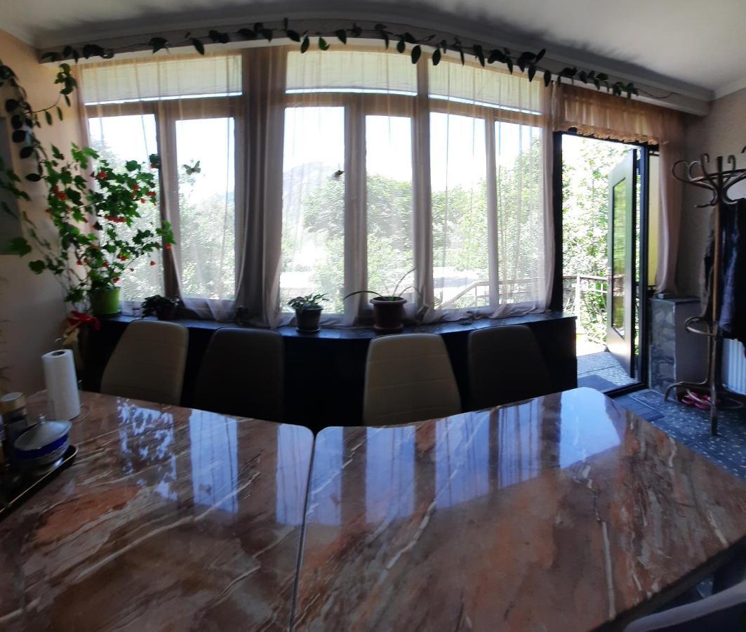 Gio-Nika Hotell Kazbegi Exteriör bild