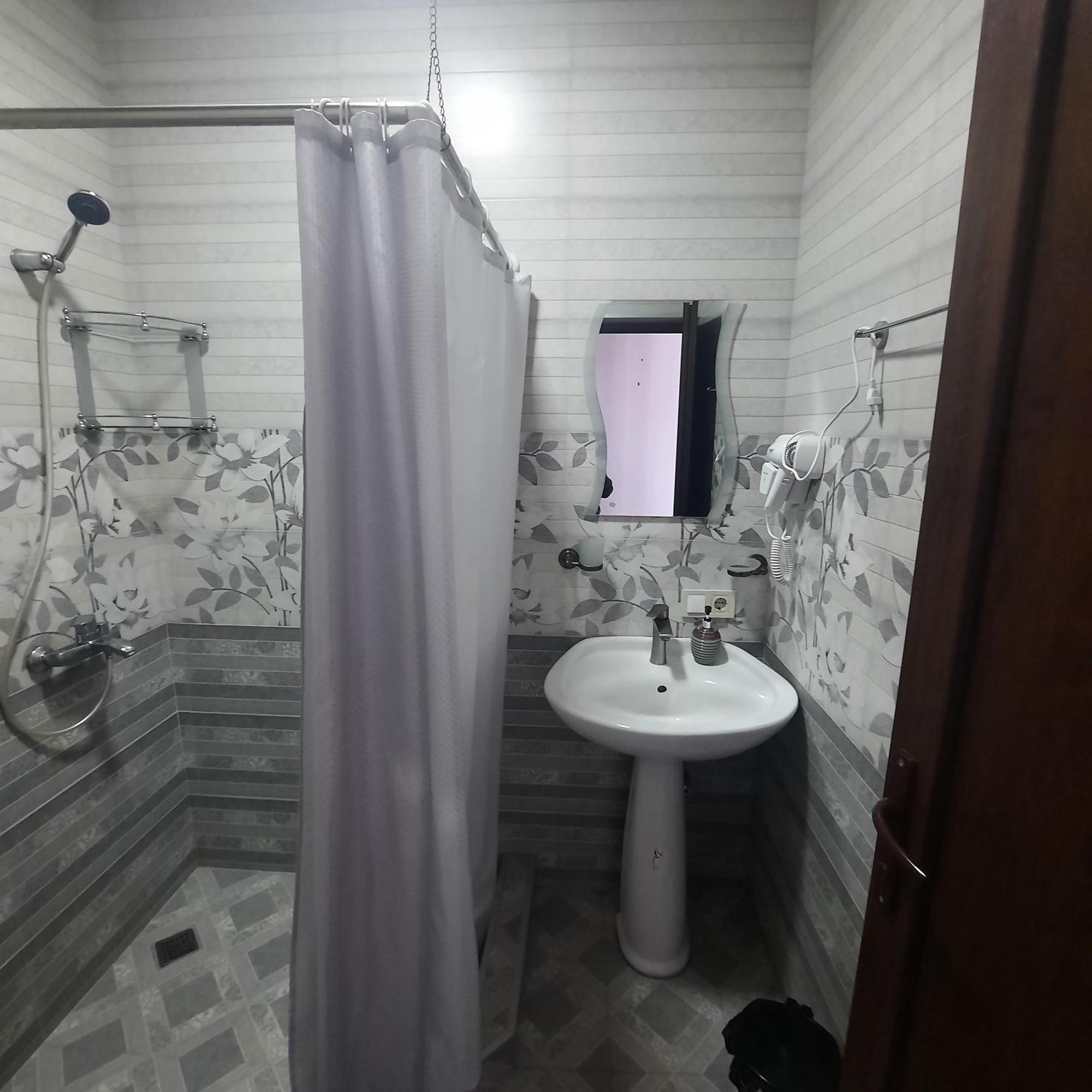 Gio-Nika Hotell Kazbegi Exteriör bild