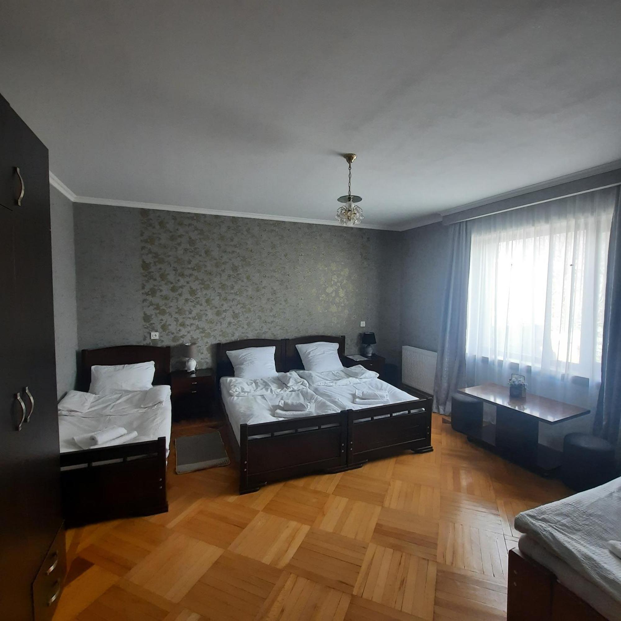 Gio-Nika Hotell Kazbegi Exteriör bild